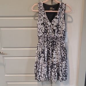 Faded Glory Black and White Floral Midi Dress